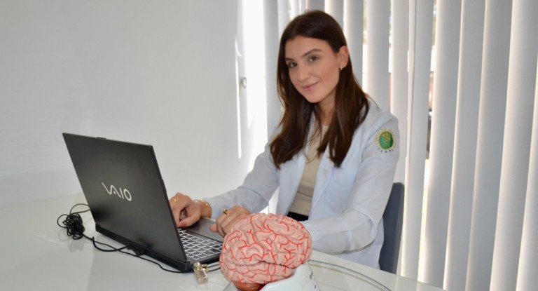 Estudante de Medicina de Canoas será a única brasileira a apresentar pesquisa em congresso internacional de neurologia nos EUA