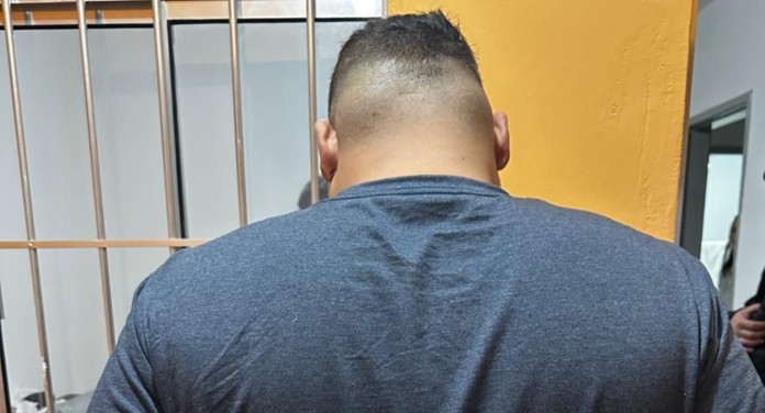 na foto, falso pai de santo