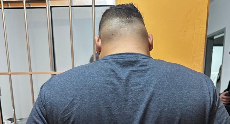 na foto, falso pai de santo