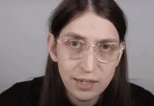 imagem mostra o youtuber Felca