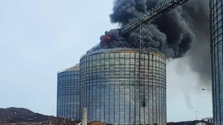 incêndio em empresa de Silo na BR-116