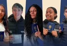 na foto, jovens gaúchos que participam do programa Partiu Futuro