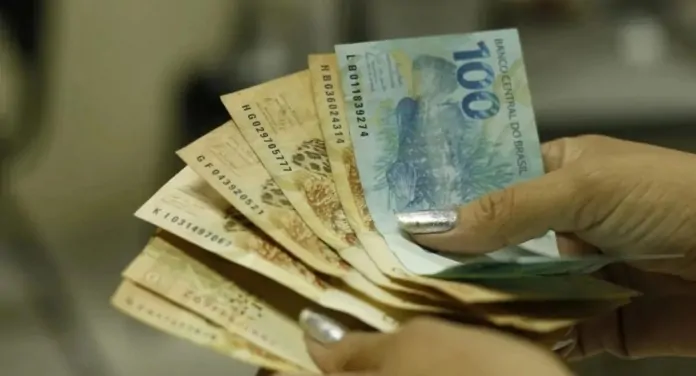 Lote extra do PIS/Pasep paga R$ 1,5 bilhão a mais para trabalhadores nesta quarta-feira (15)