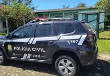 na foto, mãe presa Imbé