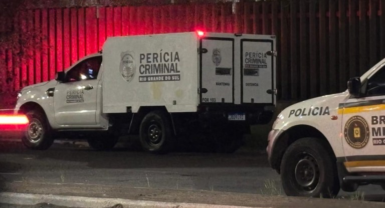 na foto, motociclista acidente canoas