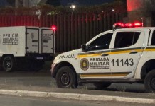 na foto, motociclista após acidente em Canoas