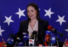 Foto mostra Maria Corina Machado, vencedora do Nobel da Paz 2025