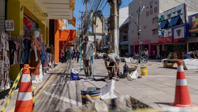 As obras no calçadão de Canoas