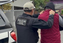 na foto, operação extorsor Canoas