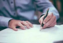 Jovem de 23 anos se aposenta com pensão integral após dois anos de trabalho e causa polêmica