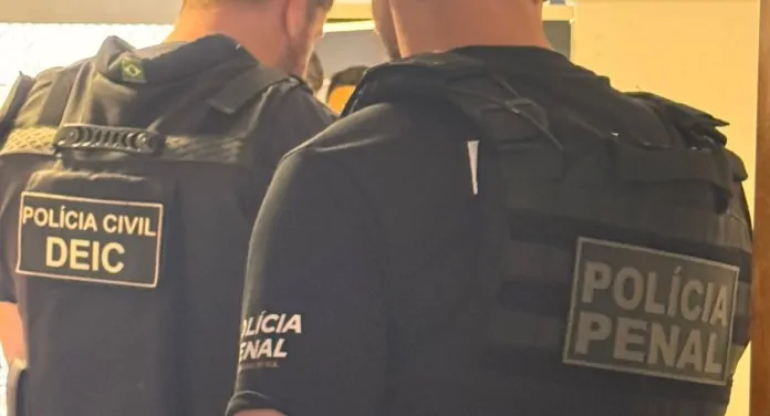 na foto, policial penal preso canoas