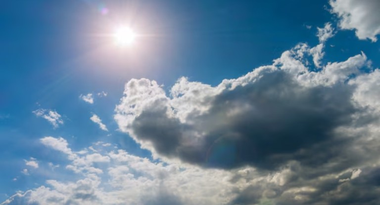 na foto, previsão do tempo em nova santa rita