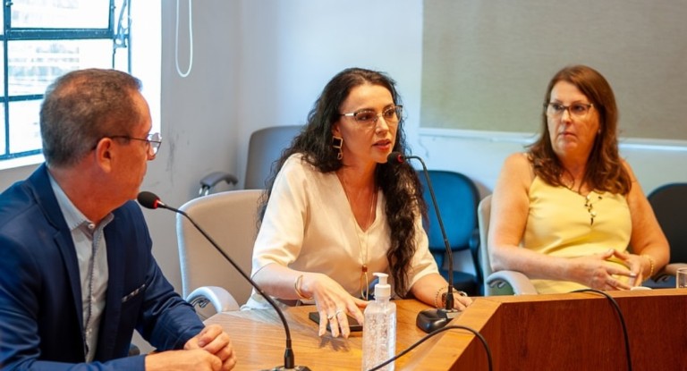 Secretária de Desenvolvimento de Canoas detalha plano de Atração de Investimentos