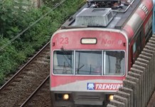 Trensurb opera com atraso hoje e lota estações prejudicando milhares de usuários Trensurb opera com atraso hoje e lota estações prejudicando milhares de usuários