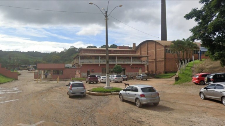 A usina que decretou demissão dos funcionários