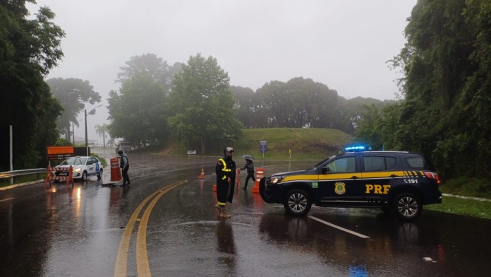 A BR-470 bloqueada entre Bento Gonçalves e Veranopolis