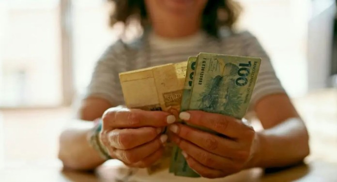 Bancos fazem empréstimo para negativados: conheça melhores opções 2025