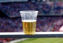 Câmara de Porto Alegre libera venda de bebidas alcoólicas em estádios