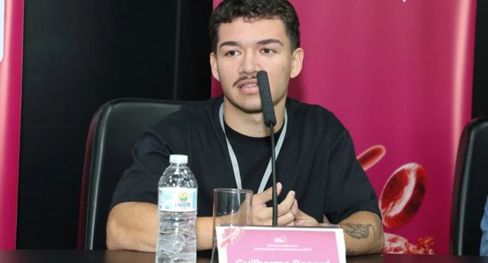 Cansaço em jogo de futebol fez jovem de 18 anos descobrir doença rara