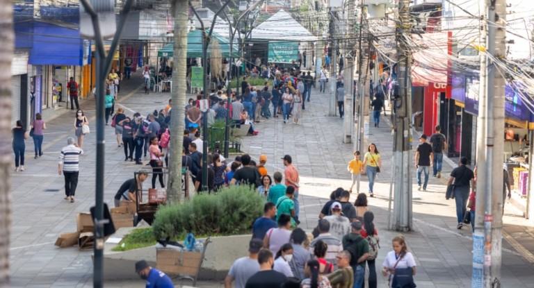 Saiba quanto o canoense deve gastar na Black Friday 2025