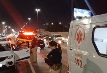 Parada para filmar termina em grave acidente na BR-116 em Canoas: três motos se envolvem em colisão Imagem do acidente na BR-116 em Canoas