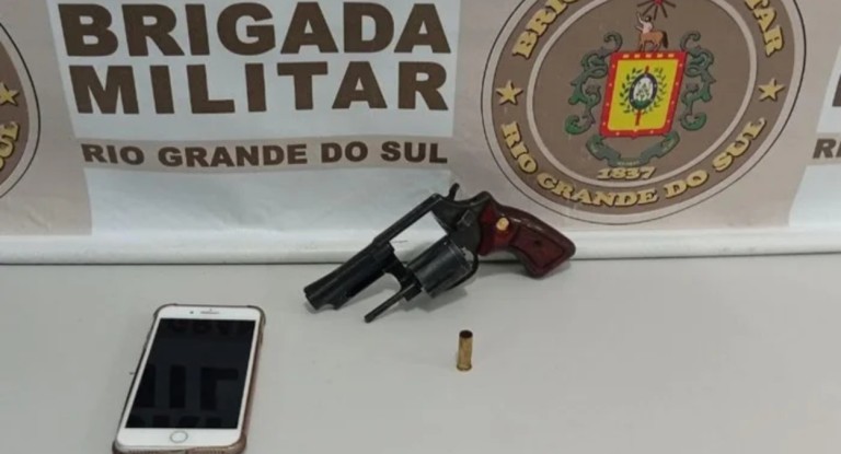 foto da ocorrência onde um adolescente de 16 anos foi morto em erechim