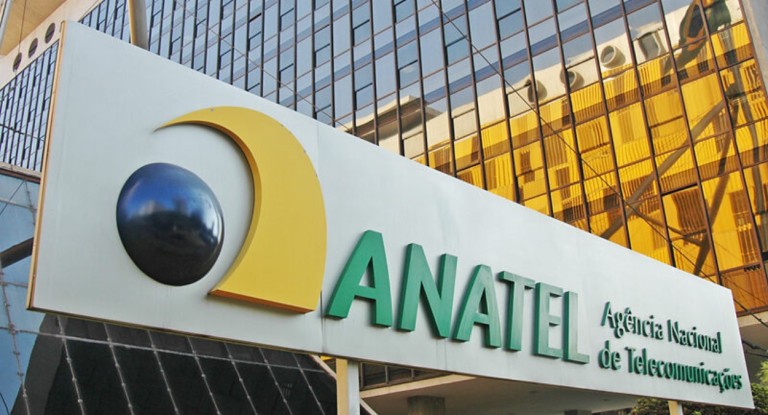 Anatel confirma: plataformas piratas de streaming saem do ar no Brasil após decisão da Justiça