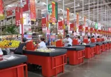 Atacado em Canoas flexibiliza jornada de trabalho para beneficiar funcionários na foto, atacado em canoas flexibiliza jornada de trabalho