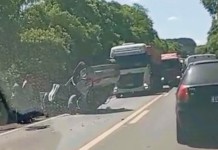 Capotamento deixa criança ferida na BR-386 na foto, capotamento de carro na BR-386 em Sarandi
