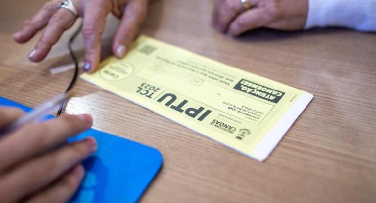 os carnês do IPTU para moradores em Canoas
