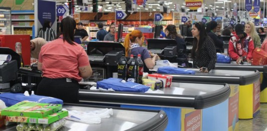 Carrefour ficará mais de 60 horas sem fechar em Canoas carrefour canoas