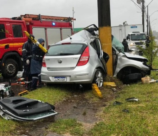 O acidente que envolveu um casal que ficou ferido em São Leopoldo