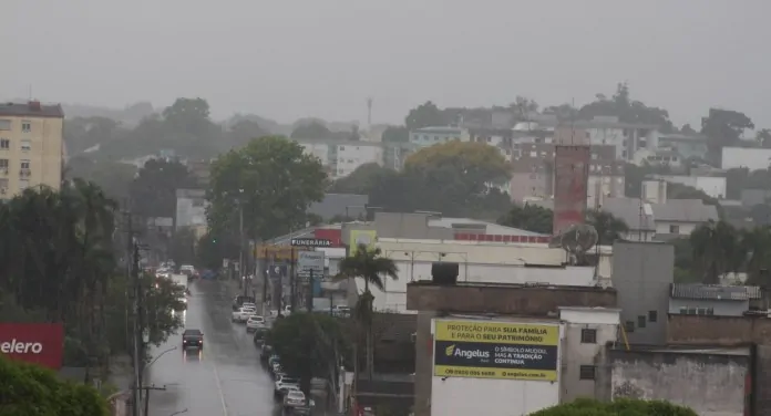 Governo do RS diz SIM para possibilidade de tornados durante passagem de ciclone