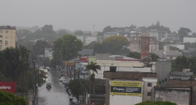 Governo do RS diz SIM para possibilidade de tornados durante passagem de ciclone
