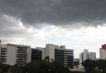 Vai esfriar de novo? Especialistas dizem que RS poderá ter mais ciclones neste mês foto ilustra a chegada de ciclones no rs