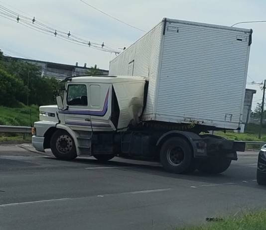 Acidente provoca grande congestionamento na BR-386 em Nova Santa Rita congestionamento BR-386 Nova Santa Rita