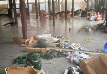 na foto, famosa lanchonete fechada em Canoas