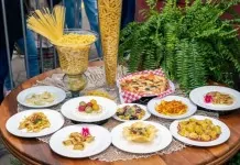 na foto, rodízio de massas do Fenamassa