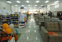 Grupo também fechará loja em Nova Santa Rita na foto, loja de grupo em nova santa rita