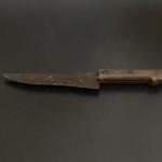 Criminoso é espancado até a morte após matar mulher em assalto A faca usada no assalto