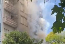 Incêndio atinge prédio em Porto Alegre na foto, incêndio em prédio de Porto Alegre