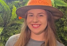 A jovem que morreu após carro capotar