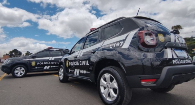 na foto, massacre escola no rs