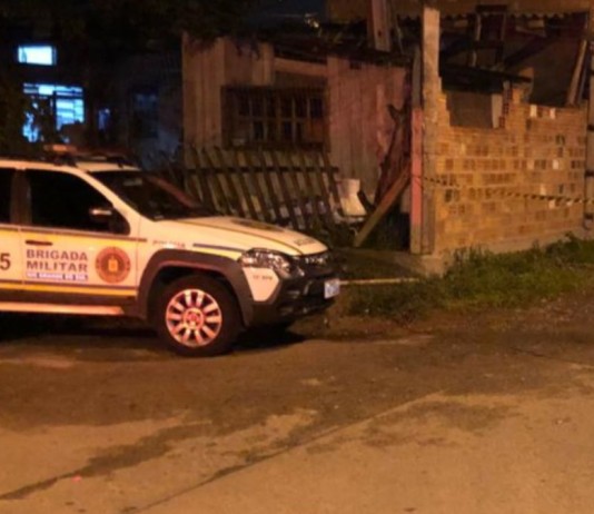 na foto, local de morte da adolescente em Canoas