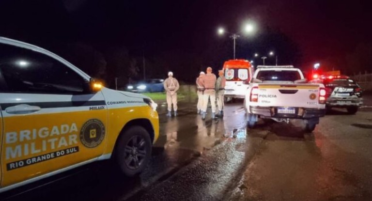 Mulher é atropelada e morta na RSC-153, em Passo Fundo; motorista fugiu sem prestar socorro