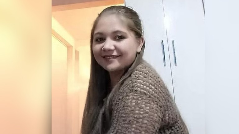 A mulher morta a facadas em miraguai