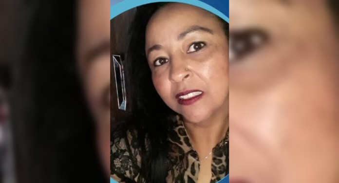 Mulher morta em Balneário Pinhal teve corpo enterrado no pátio da própria casa