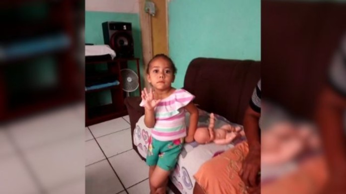 a criança que foi morta pelo pai e madrasta em lavanderia