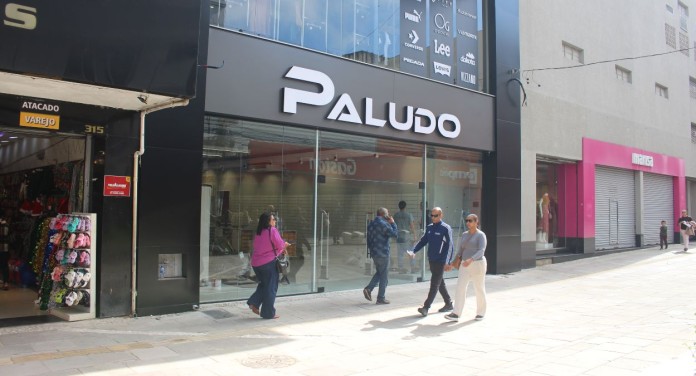 na foto, loja da paludo em Canoas