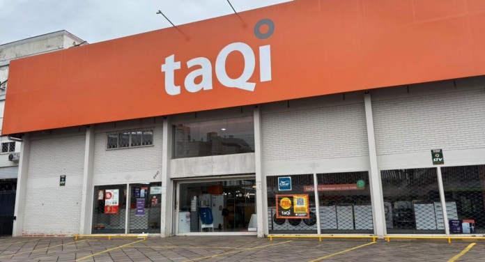 na foto, loja da taQi em Canoas